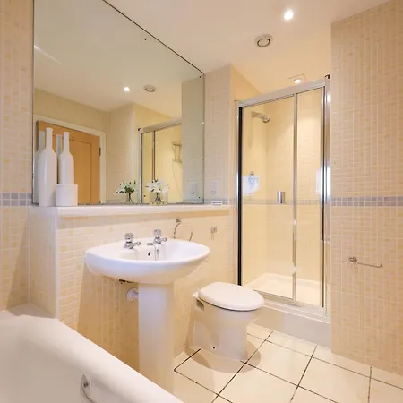 Harbourside Luxury Apartment