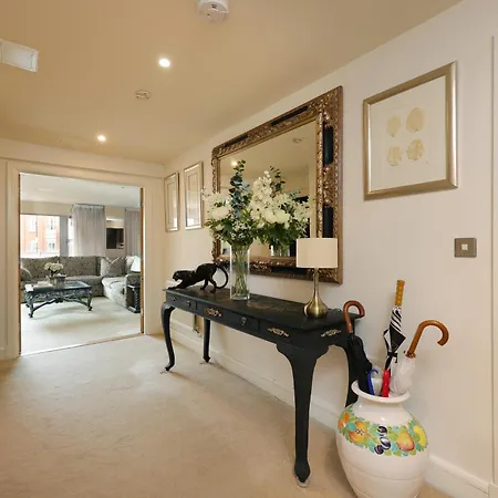 Harbourside Luxury Apartment Bristol